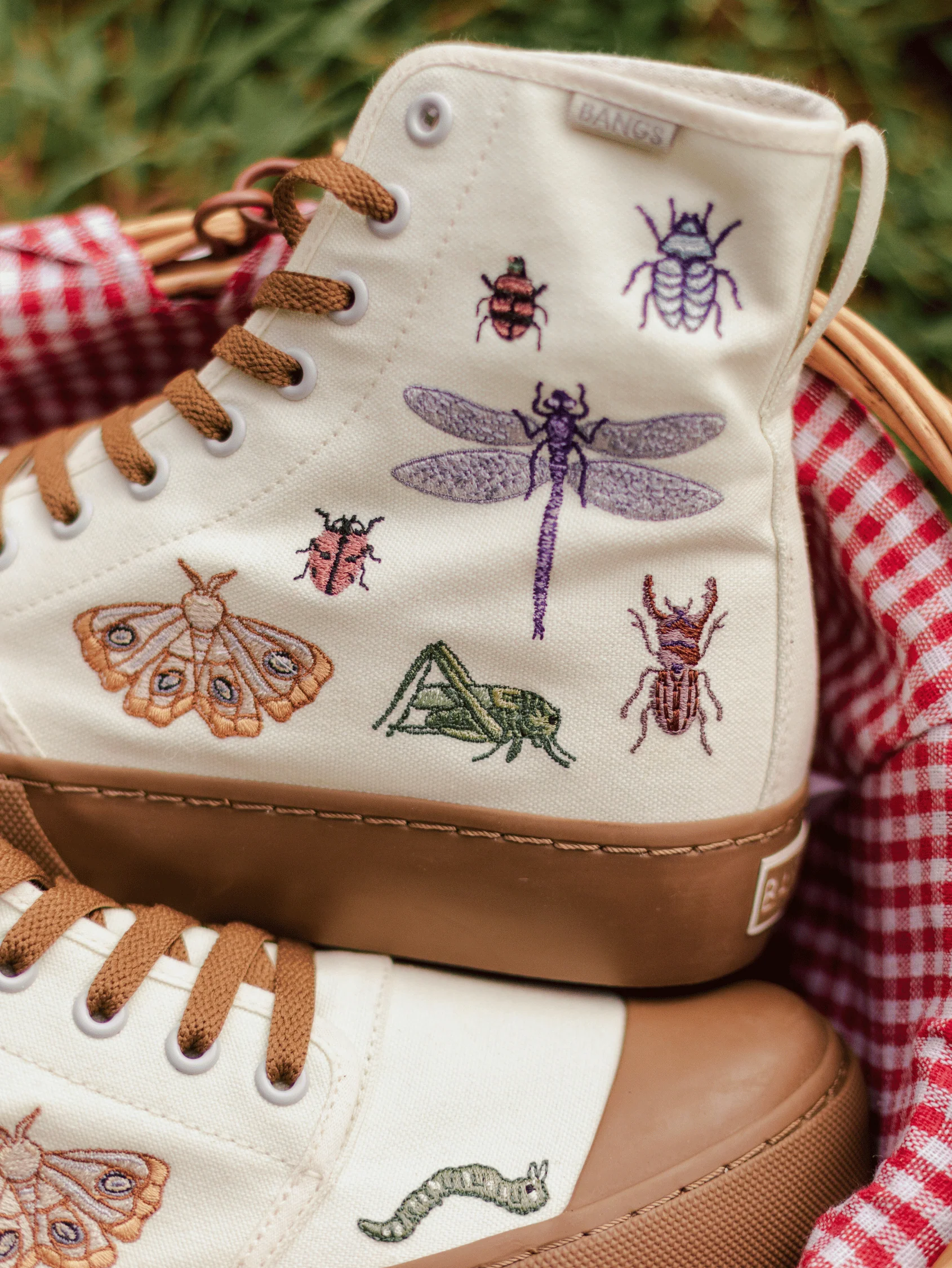 Backyard Bug Platform High Top