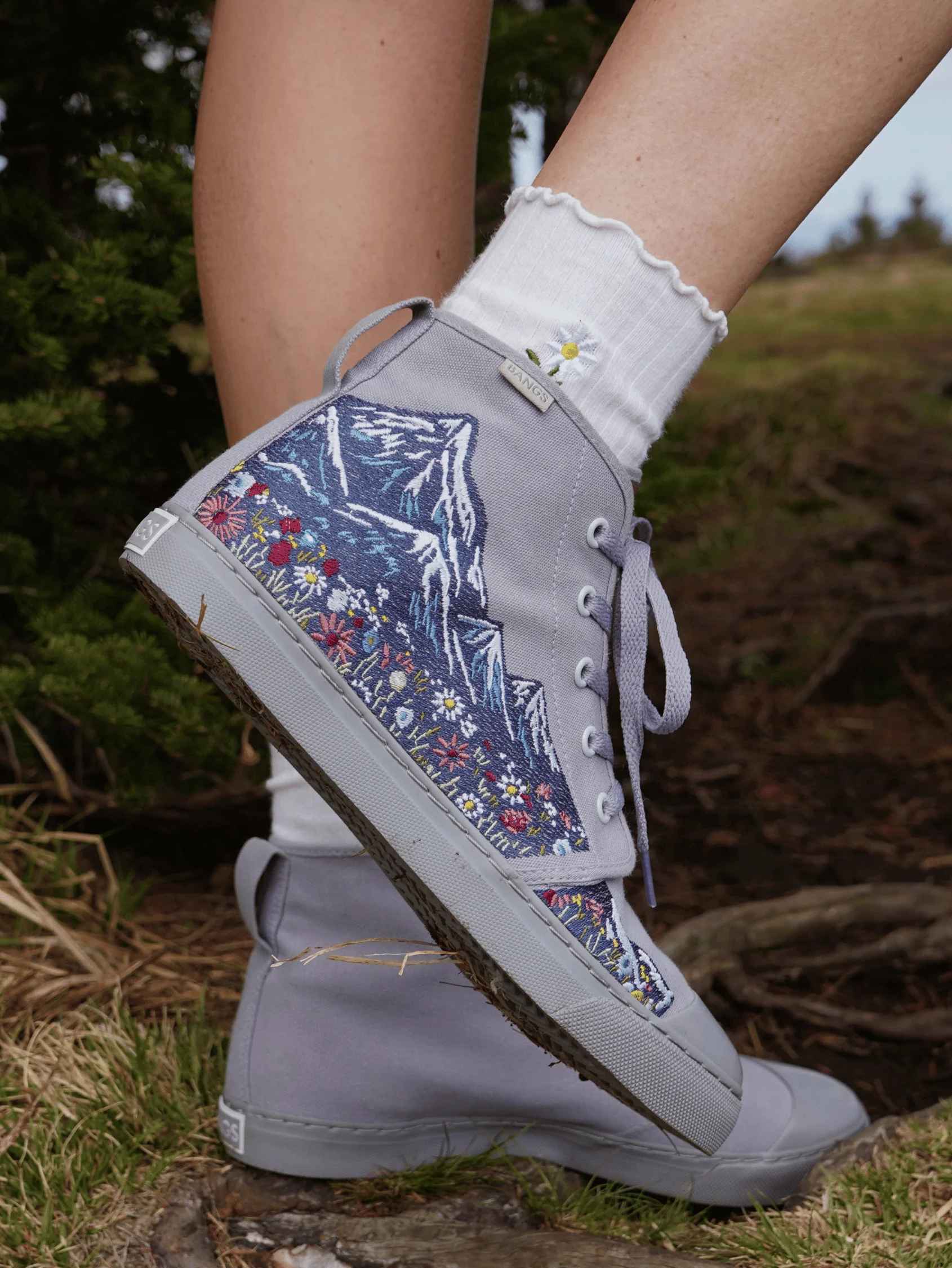 Mountain Meadow High Top